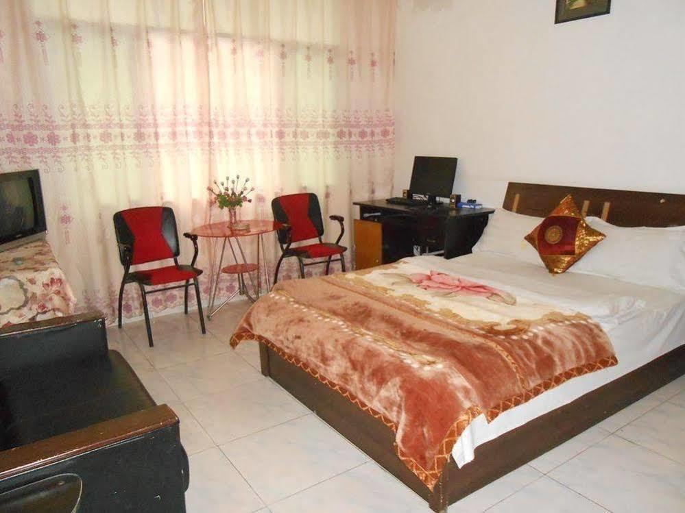 Chengdu Cosiness Home Hotel Екстериор снимка